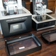 Primer plano del depósito de la impresora 3D Anycubic Photon M3 Premium